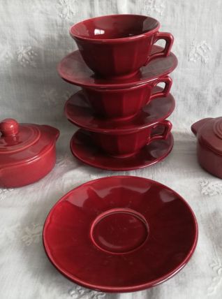 Tasses à café bordeaux vintage et leur sucrier, beurrier