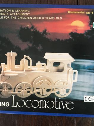 ROLLING LOCOMOTIVE