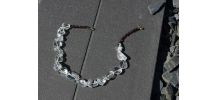 Collier en pierre de cristal et grenats