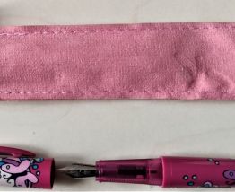 STYLO A PLUME ROSE 