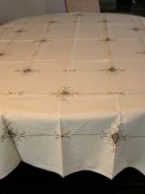 Nappe lin écru  brodée main et 12 serviettes assorties