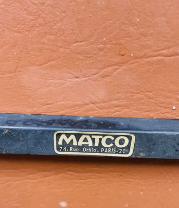 Paire de chauffeuse moderniste Matco