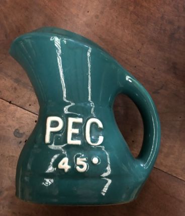 Carafe à eau Pec 45 petite égregnure 
