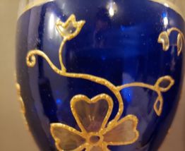 Lot de 8 verres bleus cobalt avec dorures