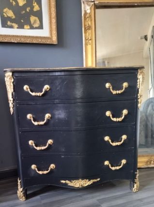 Commode style louis XV