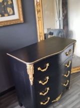 Commode style louis XV