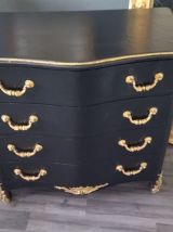 Commode style louis XV