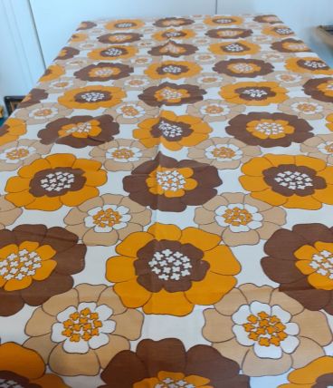Nappe vintage. Années 60/70. Grand Teint Meuble. 