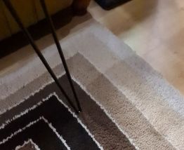 Beau tapis en laine vintage 70 a 80 en bon état, mérite un b
