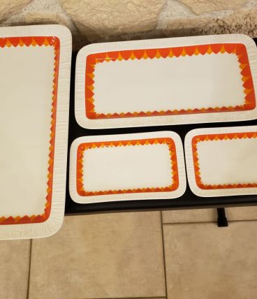 Lot de 4 plats rectangulaires vintage oranges