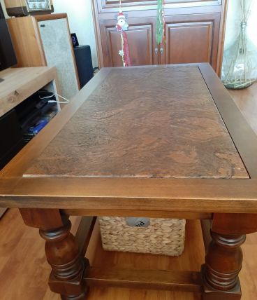 TABLE BASSE