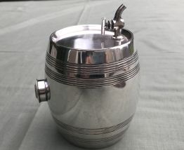 Tonnelet à eau de vie