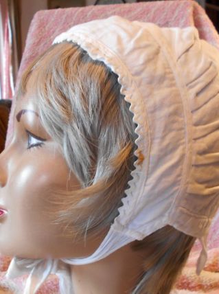 BONNET DE NUIT BLANC ANCIEN VINTAGE 