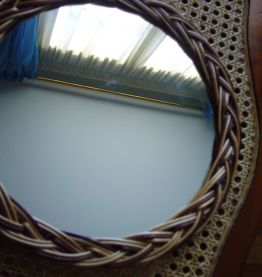 Miroir vintage en osier