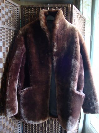 manteau veste en mouton doré  T 44