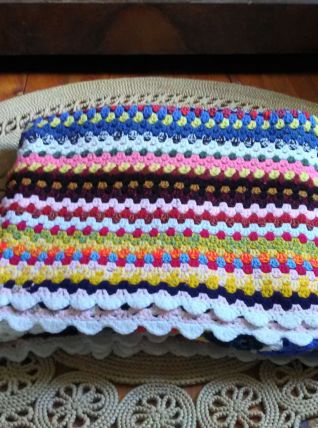 Couverture en laine en crochet - Années 70