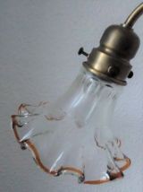Lampe en laiton et tulipe en verre (style art déco)