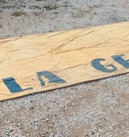 Ancienne bache publicitaire "A LA GERBE D'OR"