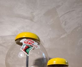 2 Distributeurs a bonbons  jaune 28x15  fonte d alu et verre