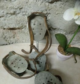 ANCIENS PATINS A ROULETTES "JACK"