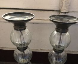 paire de bougeoirs laiton et verre