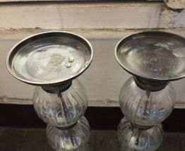 paire de bougeoirs laiton et verre