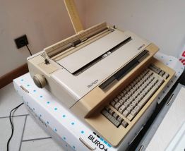 Machine à écrire