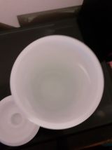 Pot. Verre opale. Années 50/6/70.