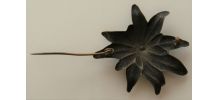 Broche énigmatique en bronze vintage runes symboles 