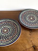 Lot de 2 anciennes assiettes orientales