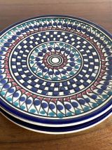 Lot de 2 anciennes assiettes orientales