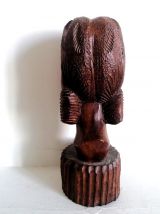 Sculpture africaniste, tête de jeune femme vers 1940 