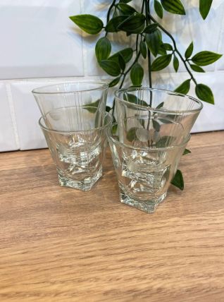 4 verres à digestif