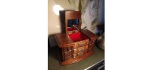 Boîte à bijoux en bois vintage