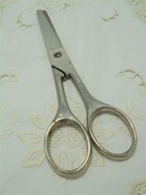 Ancienne paire de ciseaux