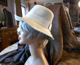 CHAPEAU CAPELINE NAF NAF ANNEE 1960 VINTAGE T 56-57