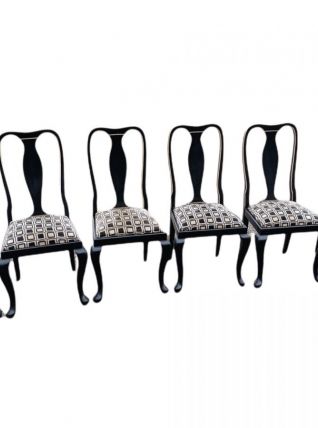 Lot de six chaises " Chippendale " assise tapissier