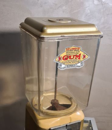 distributeur a chewing gum ancien style brado acrilyque   19