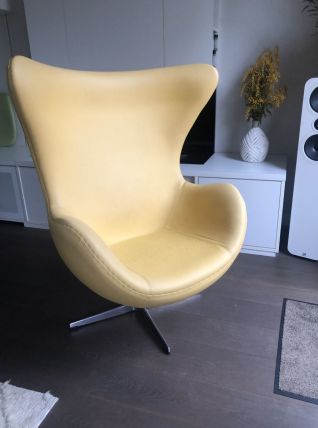 Fauteuil Egg cuir