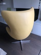 Fauteuil Egg cuir