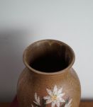 Vase en grès à fleurs 70's