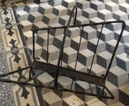 Porte revue vintage