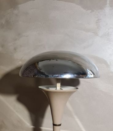   LAMPE  VINTAGE  METAl  FONTE 1940 a 60      35x20   cette 