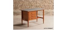 Bureau scandinave entièrement restauré