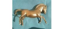cheval cabré  en laiton  , vintage