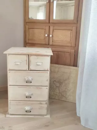 Commode chiffonnier d'apothicaire 