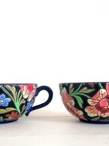 Tasses émaux de Longwy pivoines, vers 1900 