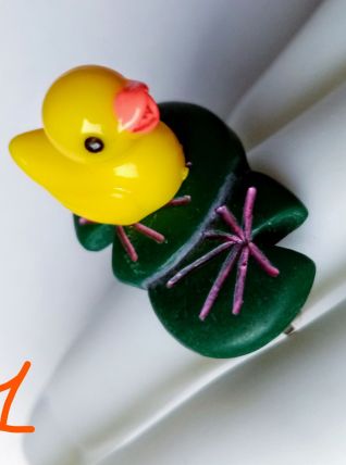 Bague réglable petit canard et mare de fée
