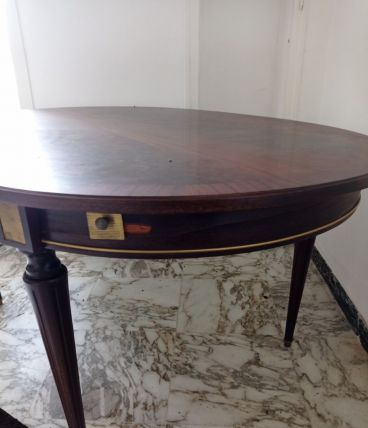 Table ovale avec 2 rallonges 1964 assortie avec l'enfilade