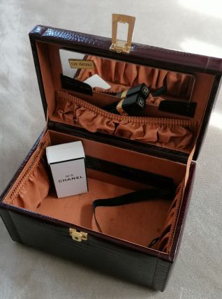 Vanity vintage 